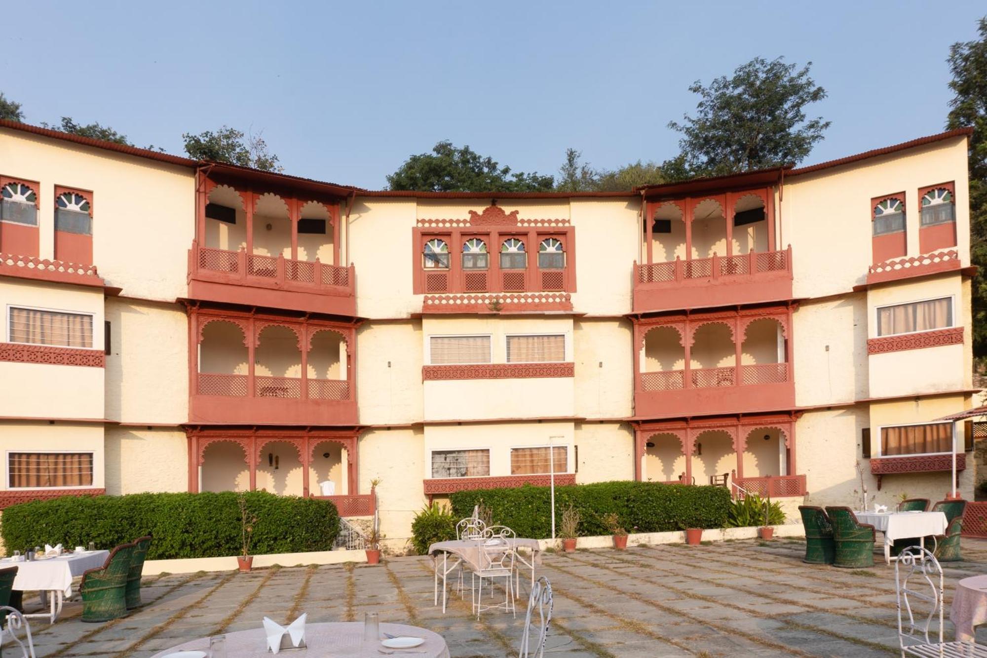 Treebo Trend Hotel Kumbhal Castle Kumbhalgarh Fort Exterior foto