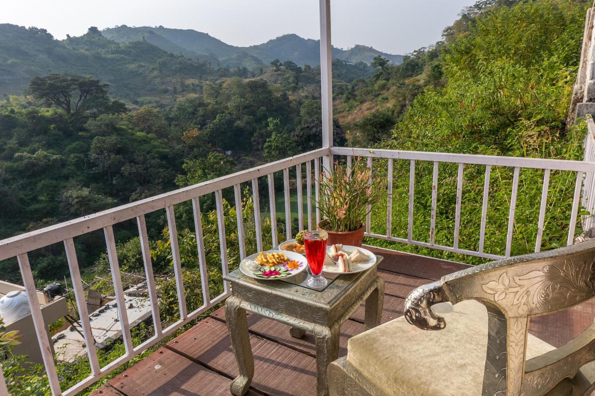 Treebo Trend Hotel Kumbhal Castle Kumbhalgarh Fort Exterior foto